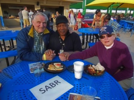 Deacon Jones of the Skeeters (center) came down to greet and chat with a couple of other Houston baseball icons, Larry Miggins and Mare "Red" Mahoney.