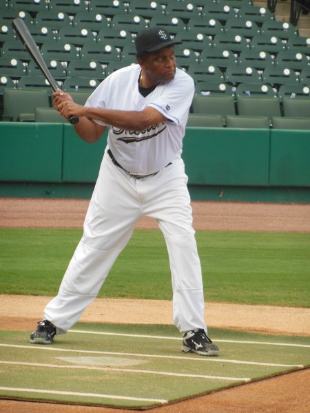 Charlie Pride took about 25-30 practice swings from the BP tosses of Scipio Spinks while he was on the field. He hit the ball hard, lining several for clean hits into the outfield gaps. - Pretty darn good for a man in mid to late 70's. 