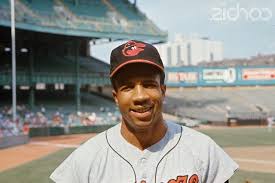 FRANK ROBINSON 1967 WINNER ROGERS HORNSBY AWARD