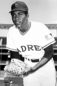 LEON EVERITT 1968 WINNER JIMMY DELMAR AWARD (Everitt later pitched one MLB season for the original 1969 San Diego Padres.)