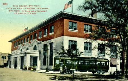 Union Station, as it appeared when it opened as a train station in 1912.
