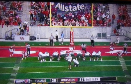 ~ THE BAD ~ ~ INSIDE TDECU, A BAD TULANE TEAM TAKES A LEAD OVER A MEDIOCRE UH CLUB THAT THEY WILL NEVER SURRENDER.