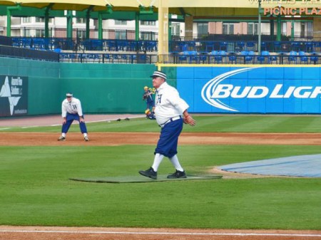 BILL HALE HOUSTON BABIES PITCHER-3RD BAS-CATCHER