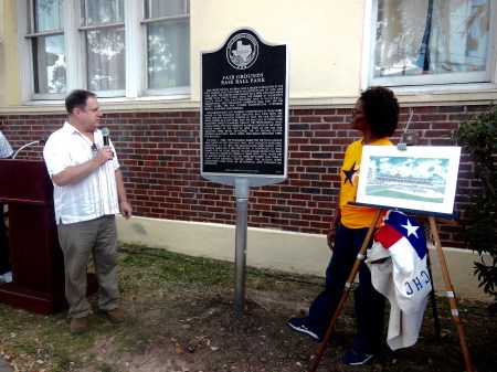Mike Vance and Harris County Historical Commission member Debra Sloan with the new historical plaque.
