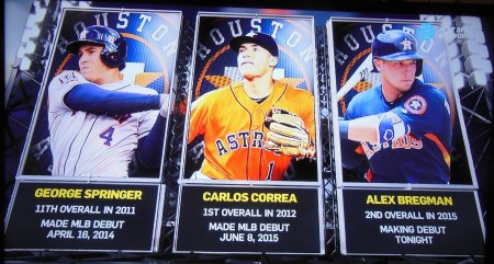 LAST NIGHT, 7/25/16, ALEX BREGMAN BROKE INTO MLB AT 3RD BASE FOR THE HOUSTON ASTROS. THE FOLLOWING IS A BRIEF AND MODEST PICTORIAL ON A FEW OF HIS BIG FIRST MOMENTS. THANKS TO ROOT TV FOR MAKING THIS COLUMN POSSIBLE.