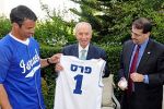 43. Brad Ausmus with Shimon Peres and Daniel Shapiro,&nbsp;2013(1)